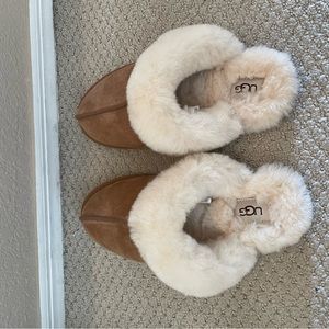Size 7 UGG slippers - brand new - never been worn